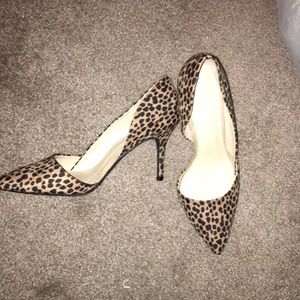 Old Navy Leopard print heels!